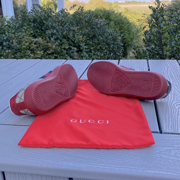 ๐ฆ Gucci Ace GG Supreme Sneakers - Picture 7 of 15